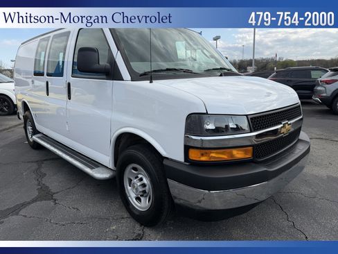 Used 2024 Chevrolet Express 2500 w/ Driver Convenience Package image 3