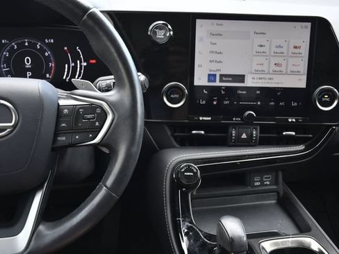 Used 2024 Lexus NX 250 FWD w/ Cold Area Package image 11