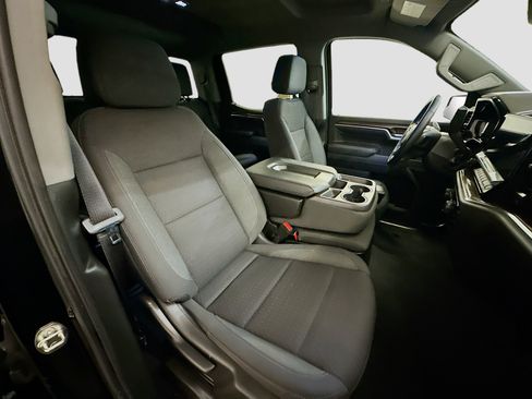 Used 2023 Chevrolet Silverado 1500 LT image 32