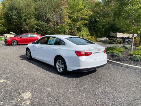 Used 2023 Chevrolet Malibu LS image 9