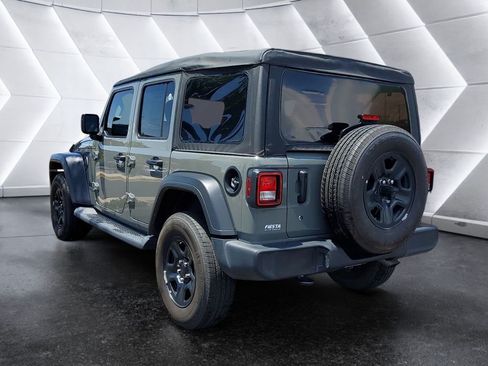 Used 2022 Jeep Wrangler Unlimited Sport AWD/4WD image 6