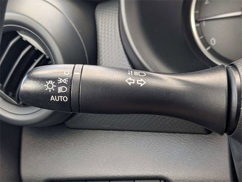 Used 2022 Nissan Kicks S image 26