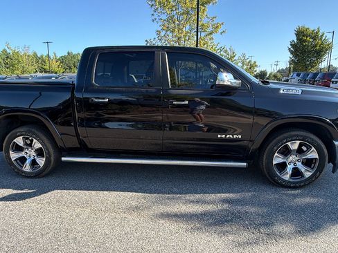 Used 2019 RAM 1500 Laramie AWD/4WD image 7