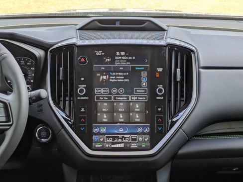 Used 2025 Subaru Ascent Bronze Edition image 19