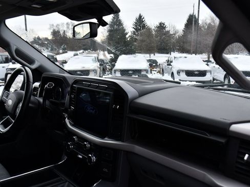 Used 2022 Ford F150 XLT w/ Equipment Group 302A High image 15