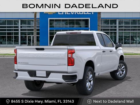 New 2026 Chevrolet Silverado 1500 Custom image 4