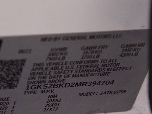 Used 2021 GMC Yukon SLT w/ SLT Premium Package image 15