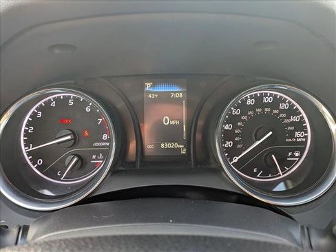 Used 2020 Toyota Camry LE image 12