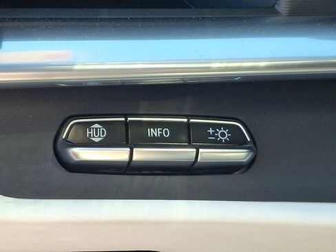 Used 2023 Chevrolet Corvette Stingray Premium Conv w/ Z51 Performance Package image 23