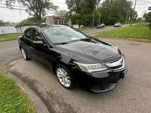 Used 2018 Acura ILX FWD image 2
