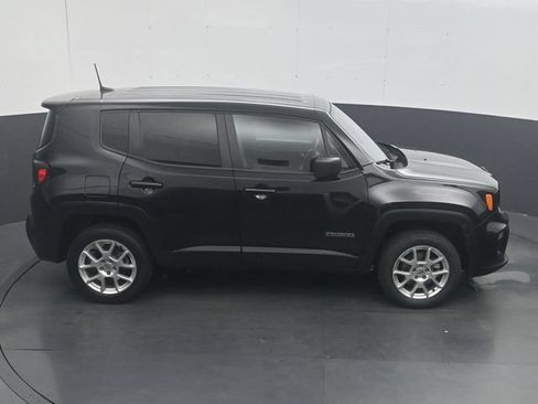 Used 2023 Jeep Renegade Latitude AWD/4WD image 26