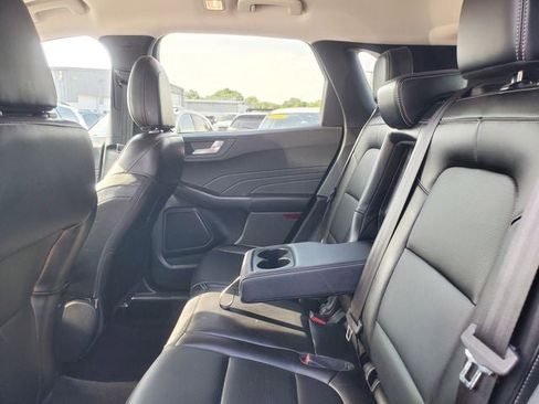 Used 2025 Ford Escape Platinum AWD/4WD image 22