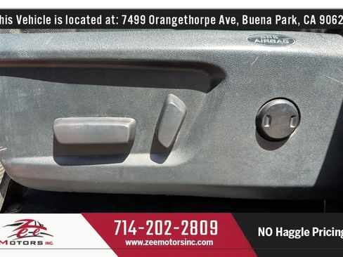 Used 2017 Toyota Tundra SR5 w/ SR5 Upgrade Package image 35