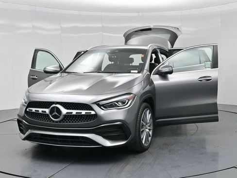 Used 2022 Mercedes-Benz GLA 250 4MATIC image 37
