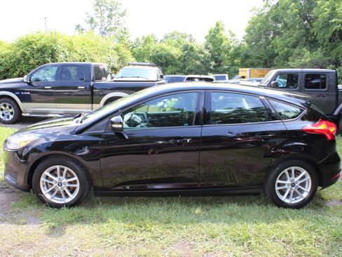 Used 2016 Ford Focus SE image 12