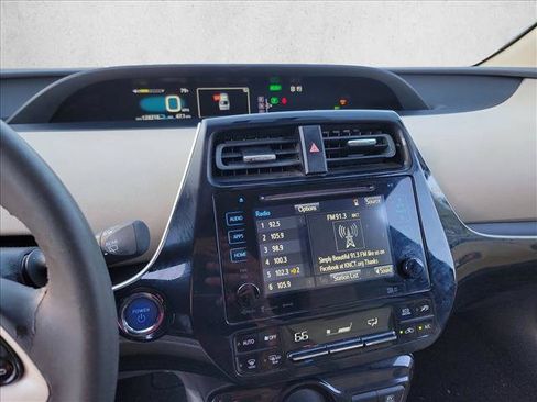 Used 2016 Toyota Prius Four FWD image 14