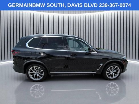 Certified 2024 BMW X5 sDrive40i w/ Premium Package RWD image 4