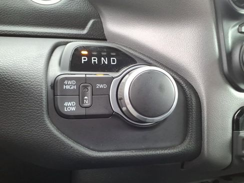 Used 2024 RAM 2500 Big Horn w/ Bed Utility Group image 28