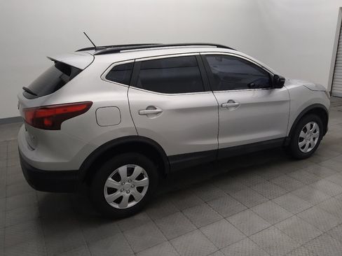 Used 2019 Nissan Rogue Sport SV FWD image 10