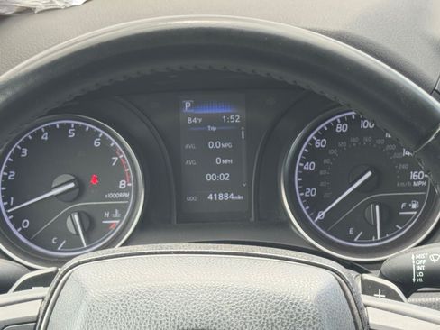 Used 2023 Toyota Camry SE FWD image 14
