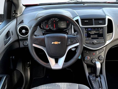 Used 2018 Chevrolet Sonic LS image 6