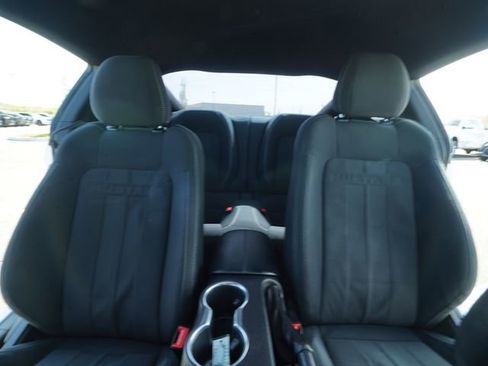 Used 2019 Ford Mustang Coupe RWD image 23