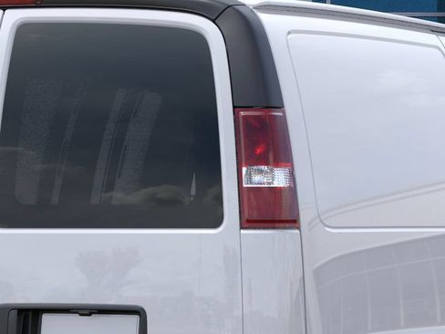 New 2025 Chevrolet Express 2500 w/ Driver Convenience Package RWD image 35