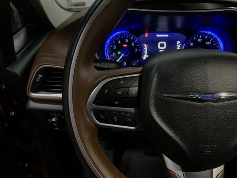 Used 2019 Chrysler Pacifica Limited w/ Advanced Safetytec Group image 22