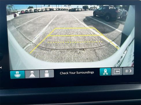 Used 2024 Honda Pilot Touring image 14