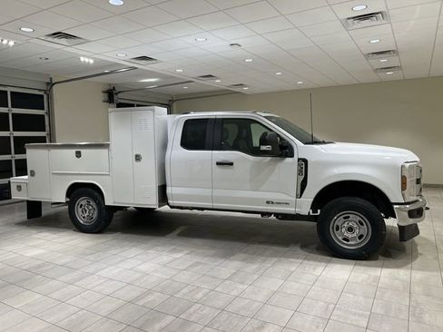 New 2026 Ford F350 XL w/ XL Chrome Package AWD/4WD image 6