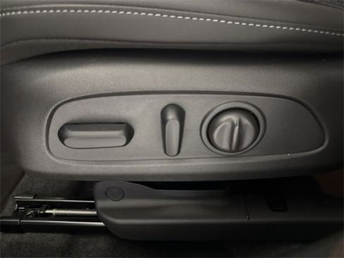 Used 2024 Buick Envista Preferred w/ Convenience I Package image 25