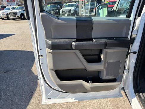 Used 2016 Ford F150 XL w/ Equipment Group 101A Mid AWD/4WD image 30