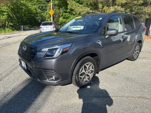 Used 2022 Subaru Forester Premium AWD/4WD image 7