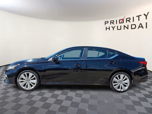 Used 2021 Nissan Altima 2.5 SR AWD/4WD image 7
