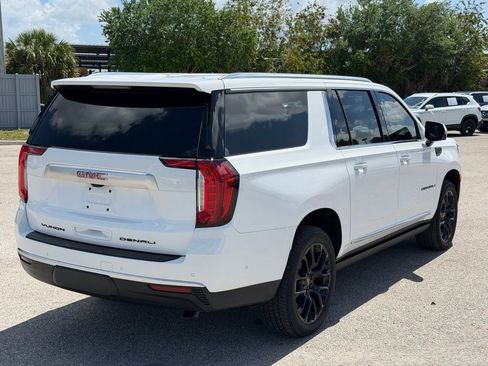 Used 2024 GMC Yukon XL Denali w/ Denali Reserve Package image 2