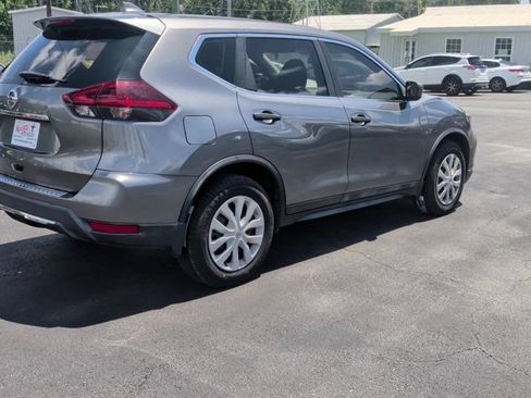 Used 2018 Nissan Rogue S FWD image 8