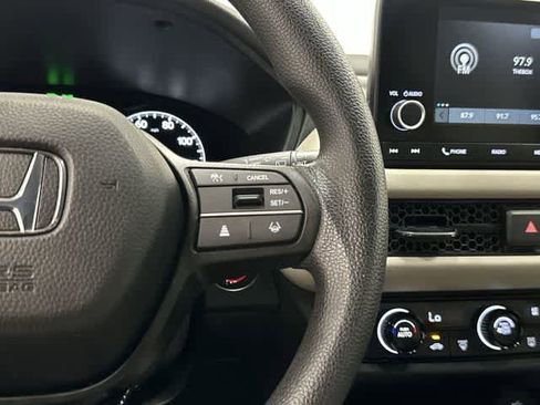 Used 2025 Honda HR-V LX image 18