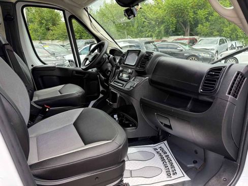 Used 2025 RAM ProMaster 2500 w/ Convenience Group FWD image 36