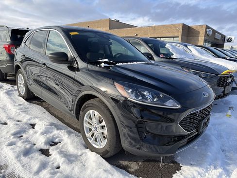 Used 2022 Ford Escape SE w/ Convenience Package image 2