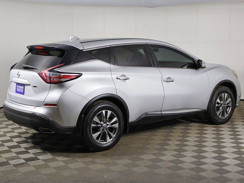 Used 2018 Nissan Murano S image 7