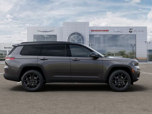New 2025 Jeep Grand Cherokee L Limited image 21
