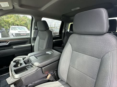 Used 2025 Chevrolet Silverado 2500 LT w/ Convenience Package AWD/4WD image 14