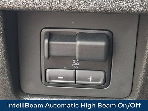 Used 2024 GMC Canyon AT4 w/ LPO, Off Road Lift Package AWD/4WD image 9