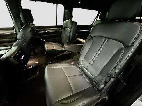 New 2025 Jeep Wagoneer L Series III w/ Quick Order Package 25C Super image 27