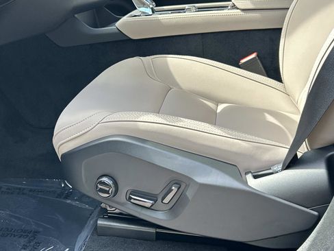 New 2026 Volvo XC90 B6 Plus w/ Protection Package Premier image 20