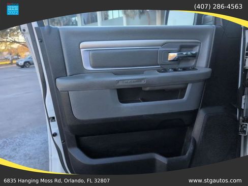 Used 2015 RAM 2500 SLT image 9