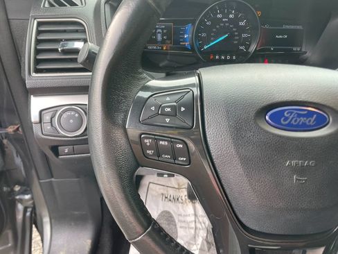 Used 2019 Ford Explorer XLT w/ Equipment Group 202A AWD/4WD image 16