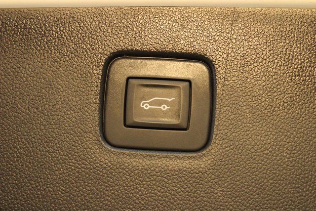 Certified 2025 Buick Envista Avenir FWD image 17