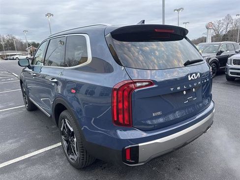 New 2025 Kia Telluride S image 4