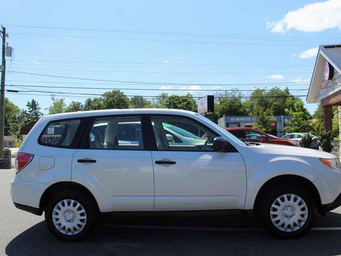 Used 2013 Subaru Forester 2.5X AWD/4WD image 4